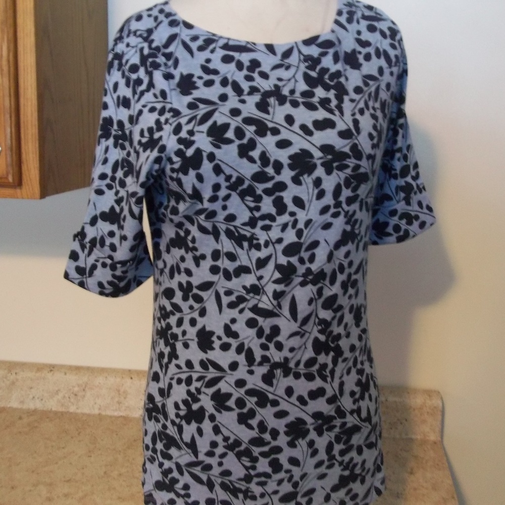 NWT  KAREN SCOTT ELBOW BOATNECK SZ S